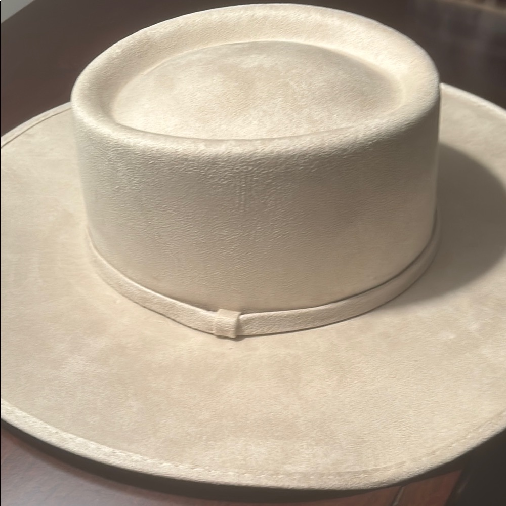 New unused Freebird Cream Wide Brim Hat